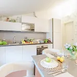 Cecilia House Apartment